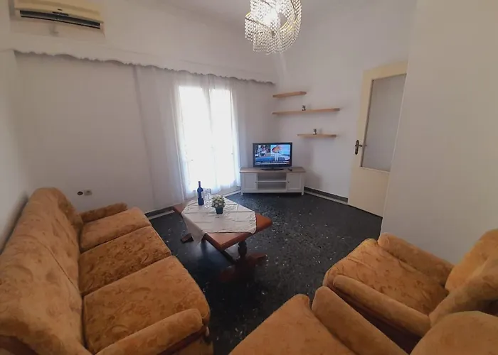 Seaside Aegina Apartment.